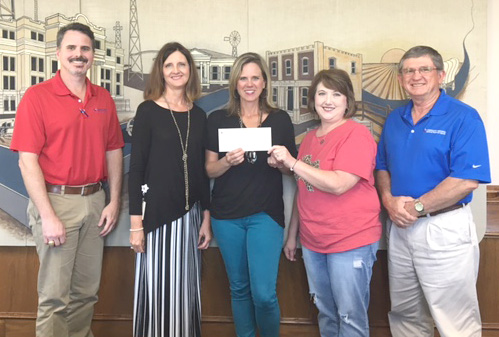 Community National Bank Supporting Fairfield’s Project Graduation