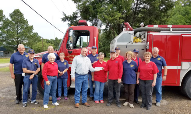 Southern Oaks VFD Accepts Donation