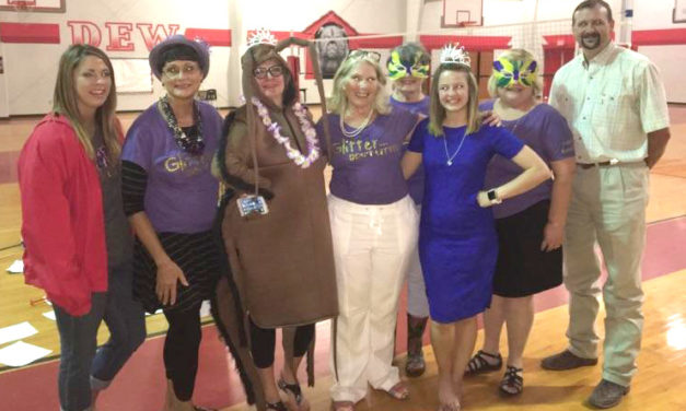 Glitter Ladies Descend on Dew Elementary