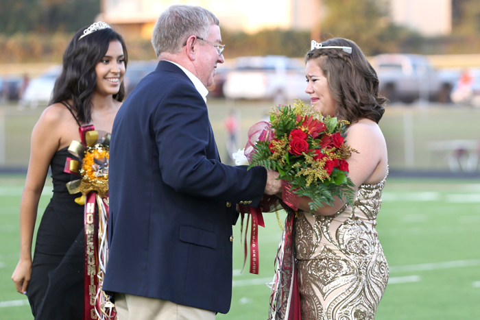 New Queen Crowned at FHS Homecoming