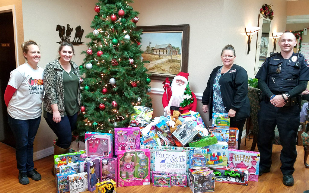 Fairview Healthcare Donates to Blue Santa Project