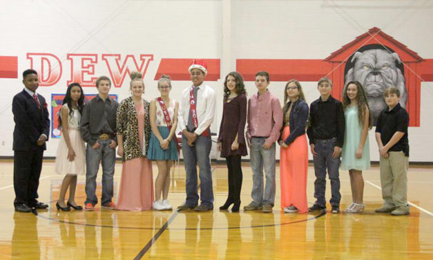 Royalty Crowned at Dew ISD Homecoming