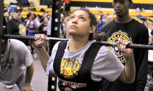 Doing Some Heavy Lifting: Fairfield Powerlifting Team Competes