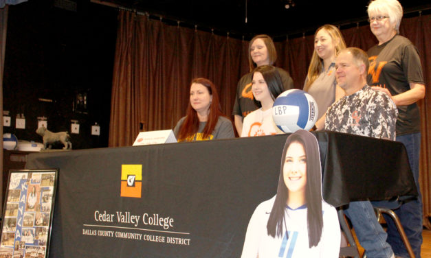 Wortham Athlete Signs With Cedar Valley College