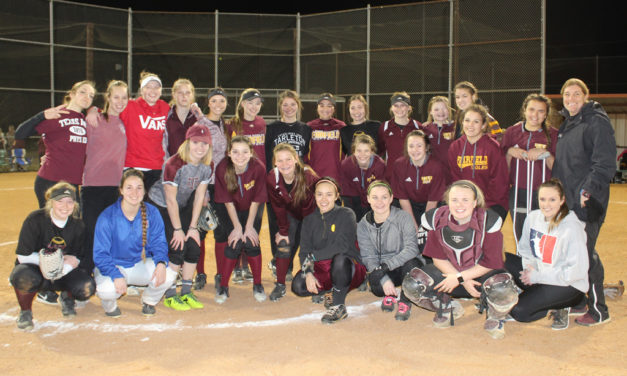 Lady Eagles Play Alumni