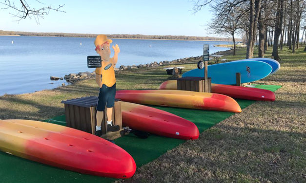 Paddling Out to Fairfield Lake State Park