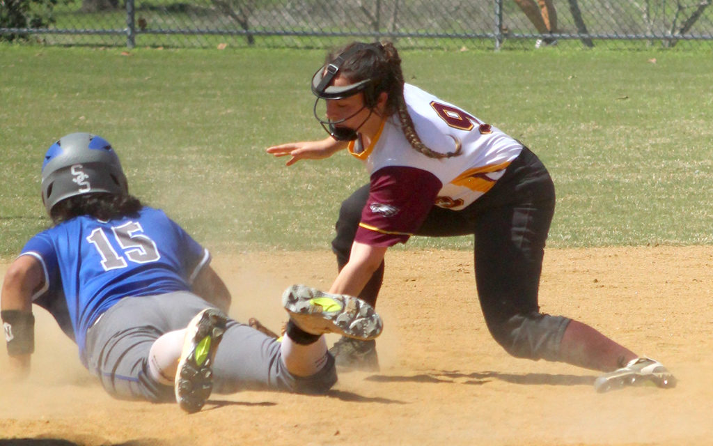 Lady Eagles Compete in Lady Rattler Classic