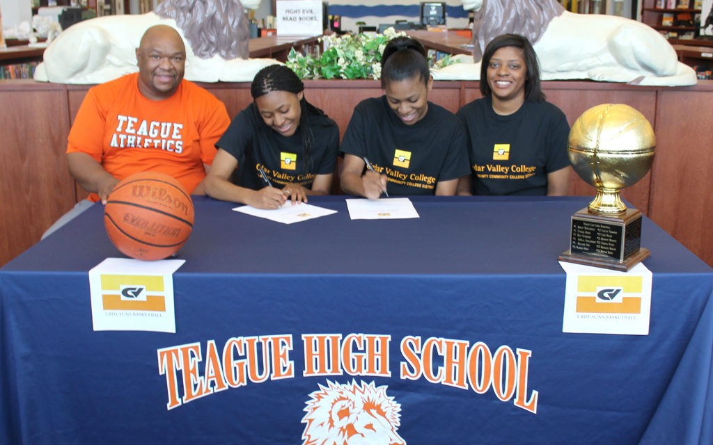 Nickleberry Girls Sign Letters of Intent