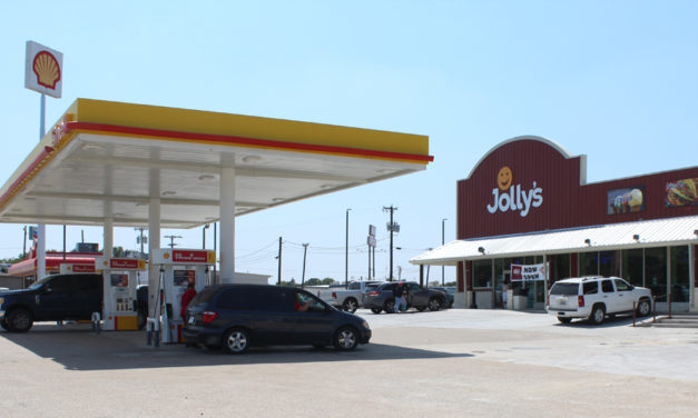 Jolly’s Country Store & Deli: Couple Opens New Store