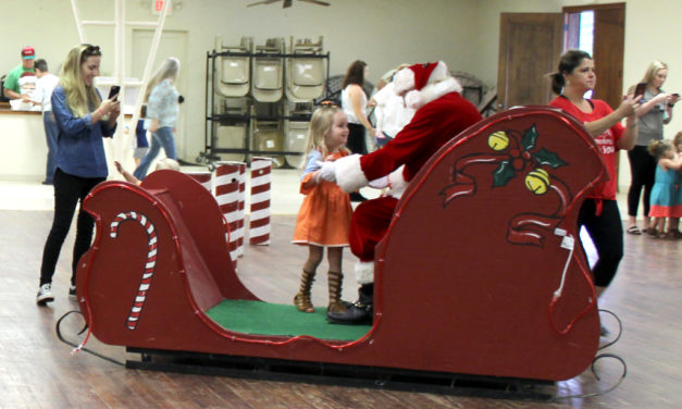 Santa Visits With Children In Fairfield