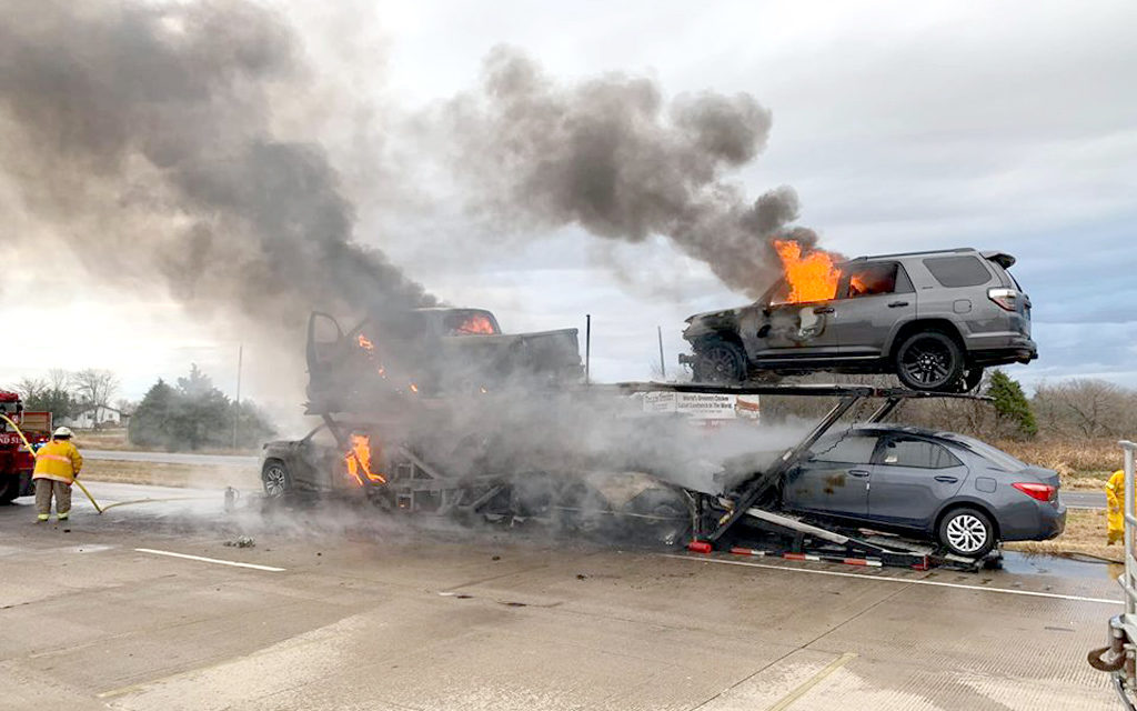 New Vehicles Burnt To Crisp on I-45 Northbound