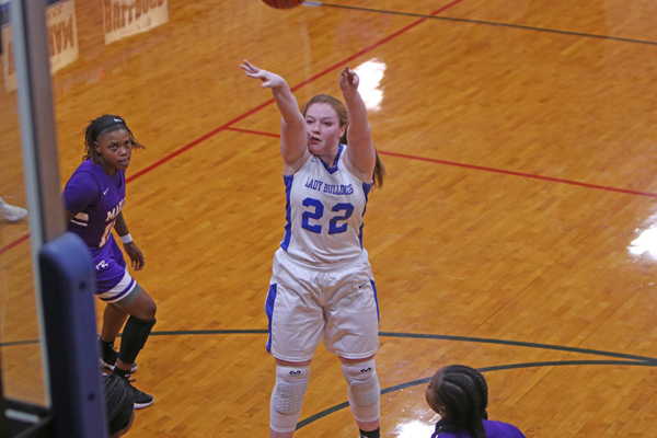 Wortham Baskeball Action