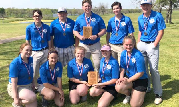 Wortham Golf Claims 2nd Place at UIL District Meet