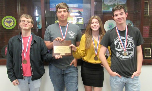 WHS Students Bring Home Academic Medals