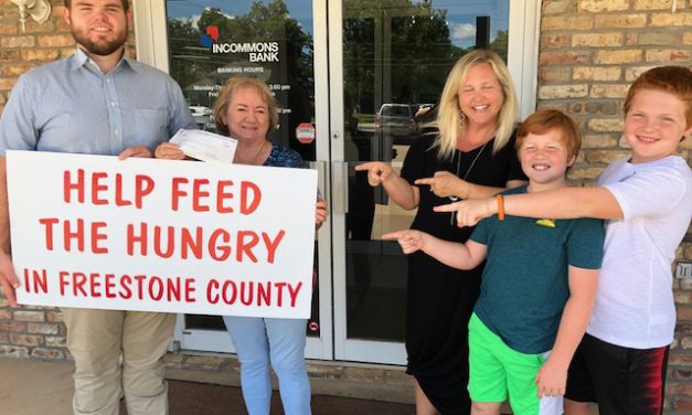 Incommons Donates To Community Food Bank