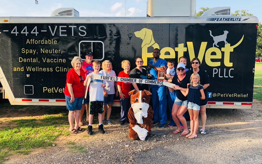 Mobile Pet Service Joins Fairfield Chamber