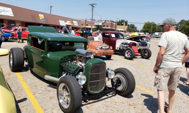 BIG SHOWING at Annual Show of Wheels