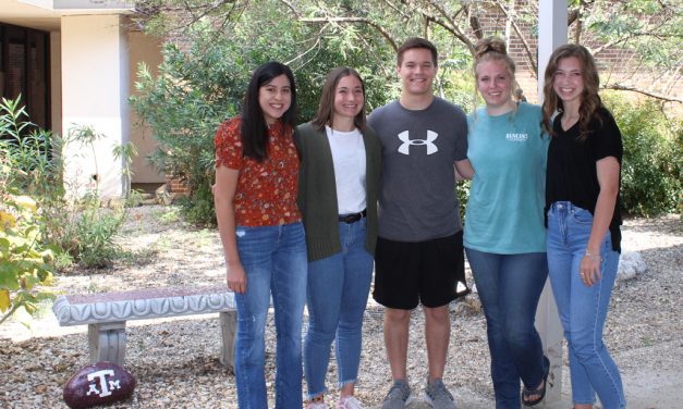 FHS Beta Club Elects Officers