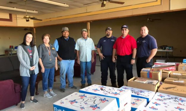 Teague Lends A Hand To Mexia Library