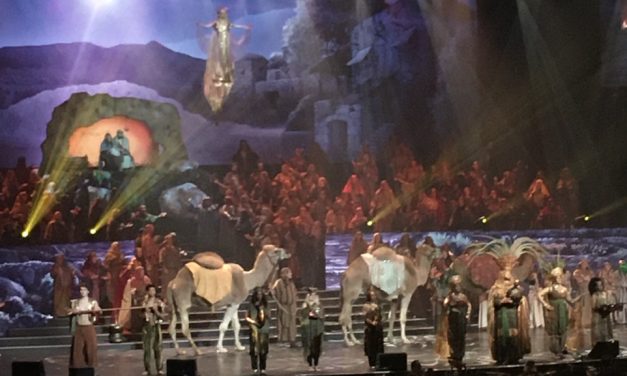 Let’s Travel Club Enjoys ‘The Gift of Christmas’