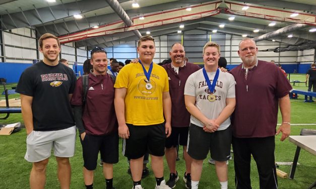 Fairfield Boys Powerlifting Qualifies For State