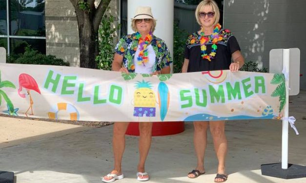 Dew ISD Presents End-Of-The-Year Awards