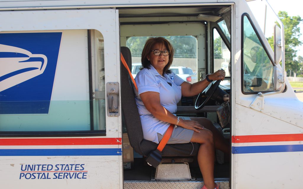 Twenty-Year Veteran Delivers Mail for Last Time