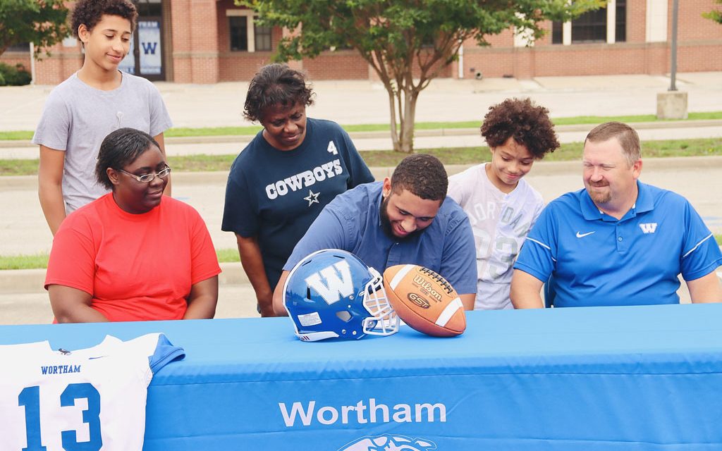 Wortham Star Athlete Signs With College Team