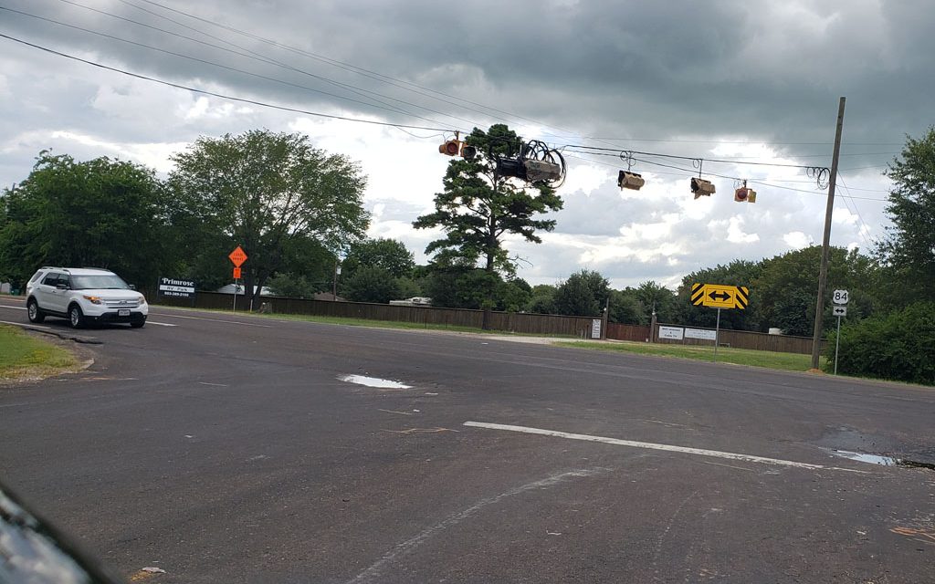 TxDOT Installs Temporary Signal at Post Oak Intersection