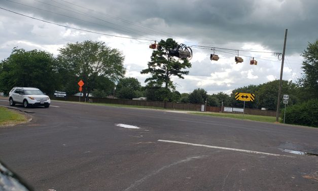 TxDOT Installs Temporary Signal at Post Oak Intersection