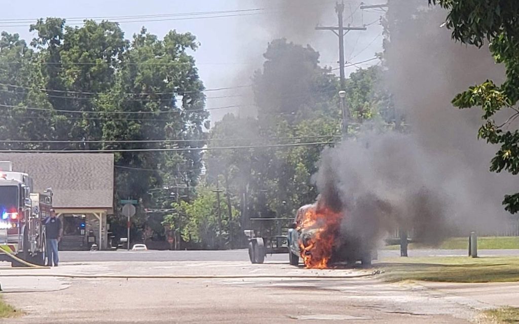 Truck Overheats and Catches On Fire Near Post Office