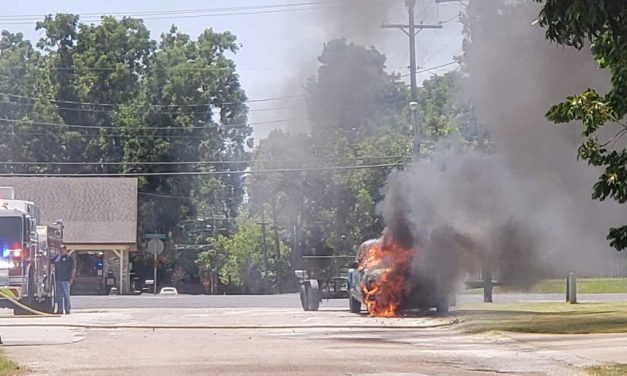 Truck Overheats and Catches On Fire Near Post Office