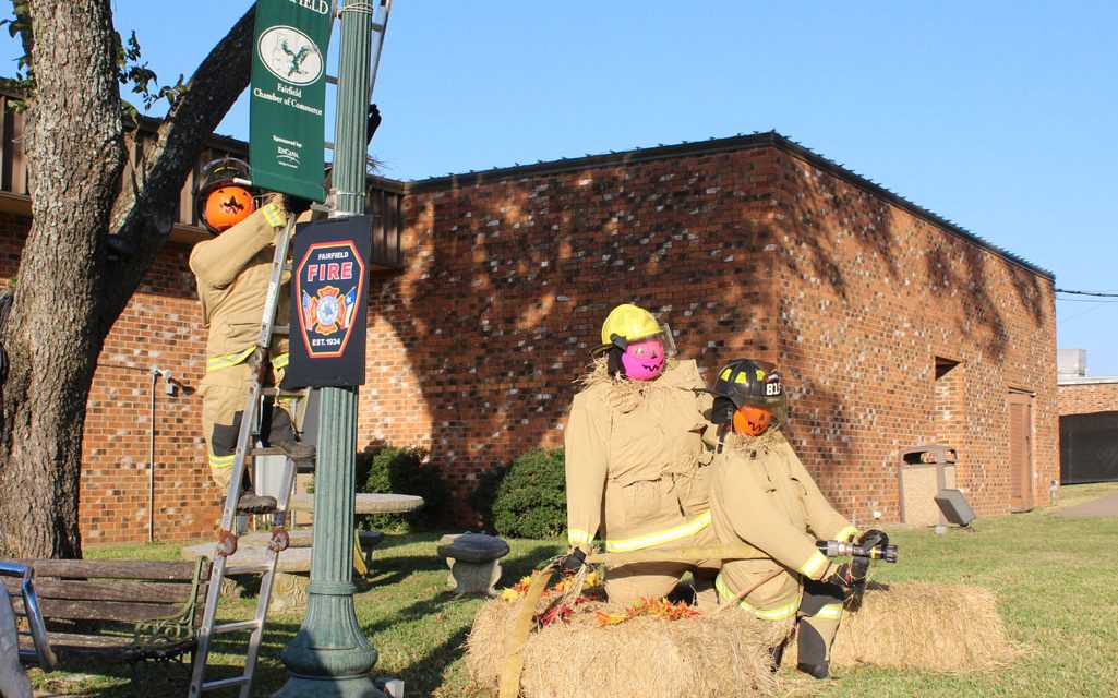 Invitation to Enter the 8th Annual Scarecrow Contest on the Square in Fairfield