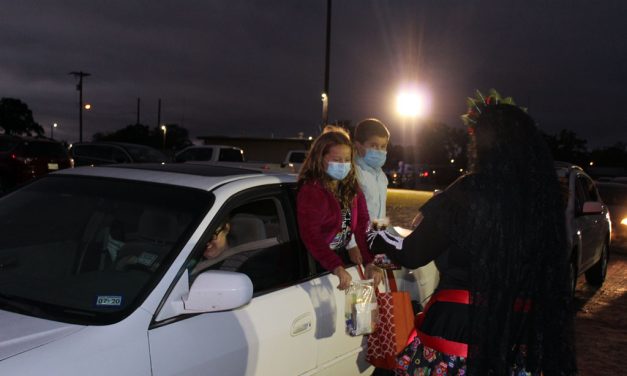 Worth The Wait:  Lots of Cars, and Smiles, at Boo! In The Park