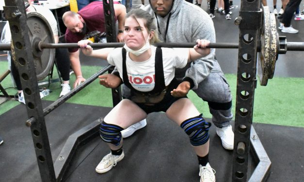 FHS Eagles Host Powerlifting Meet