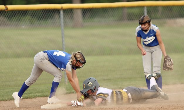 Wortham Battles Hubbard on the Diamond