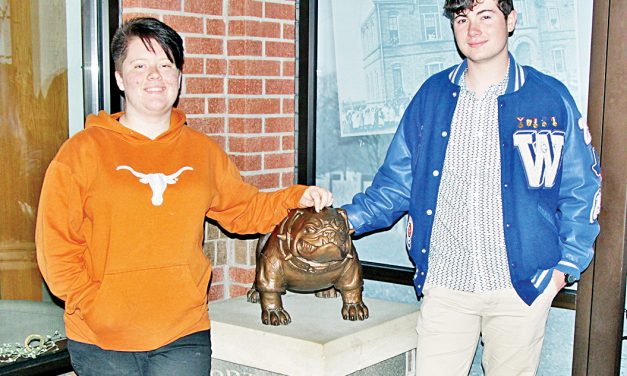 Havens, Settlemyer Named Top Graduates at WHS