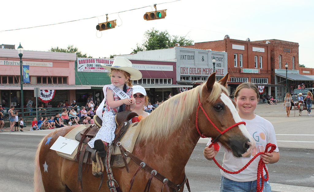 Best Dressed Cowgirl and Cowboy Lead Parade to County Fair