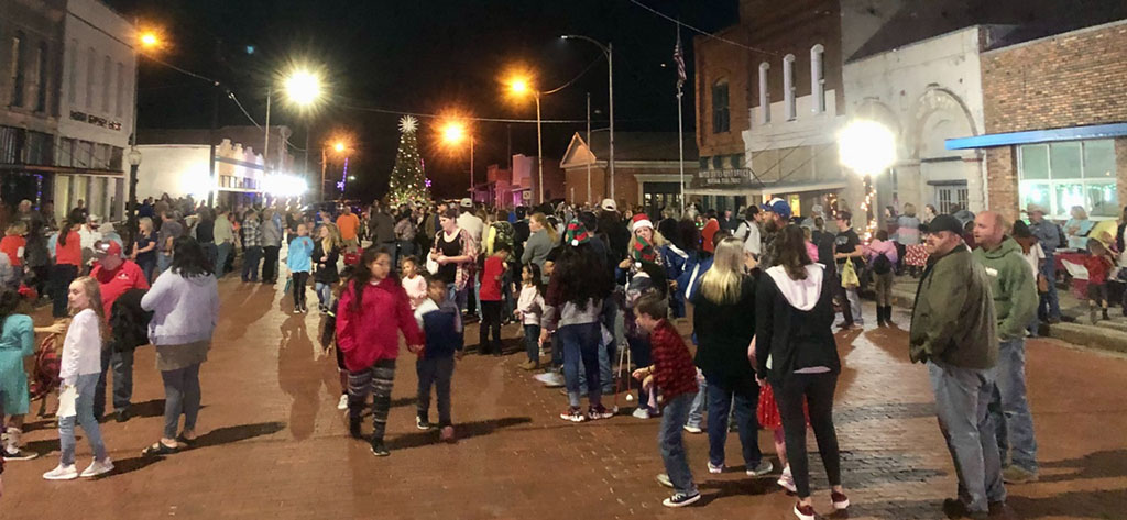 Christmas on the Bricks of Wortham