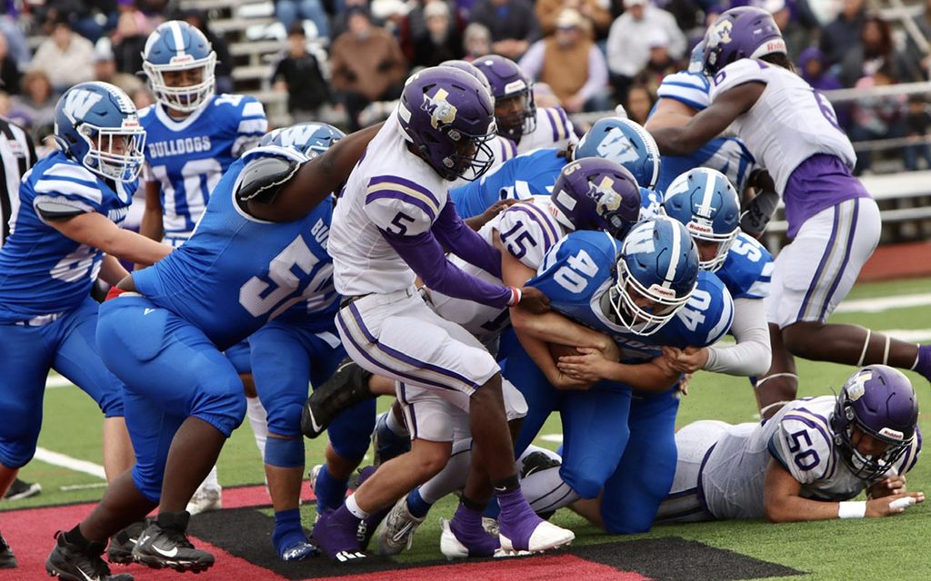 Bulldogs Fall to Top Ranked Panthers 55-7