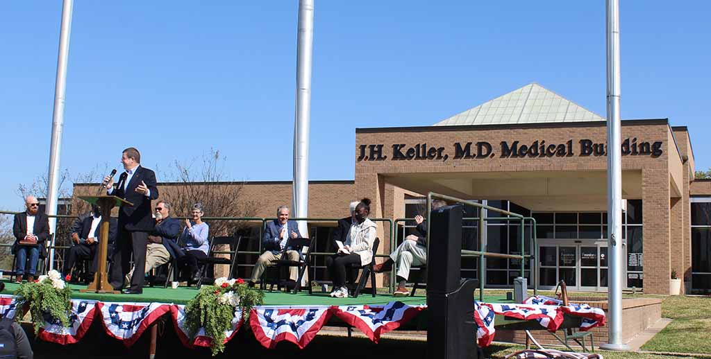 Medical Center Celebrates Diamond Anniversary with Naming of Buildings to Honor Physicians