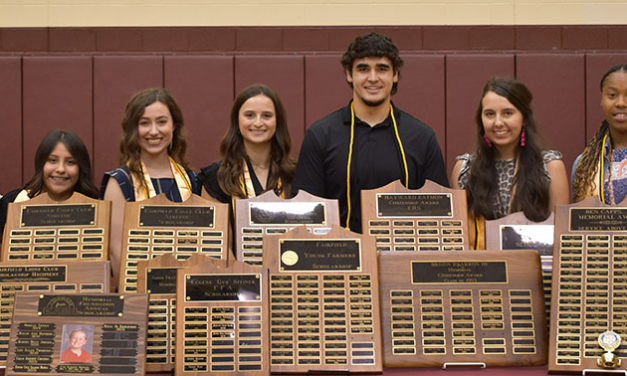 FHS Seniors Honored During Awards Event