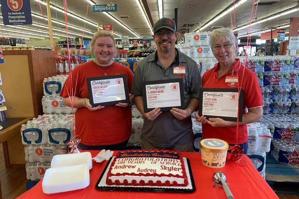 Grocery Employees Honored for Years Service