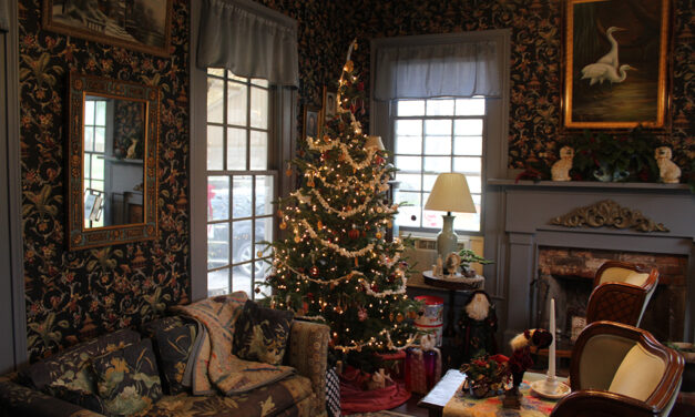 A Christmas Visit With the Oldest Home in Fairfield