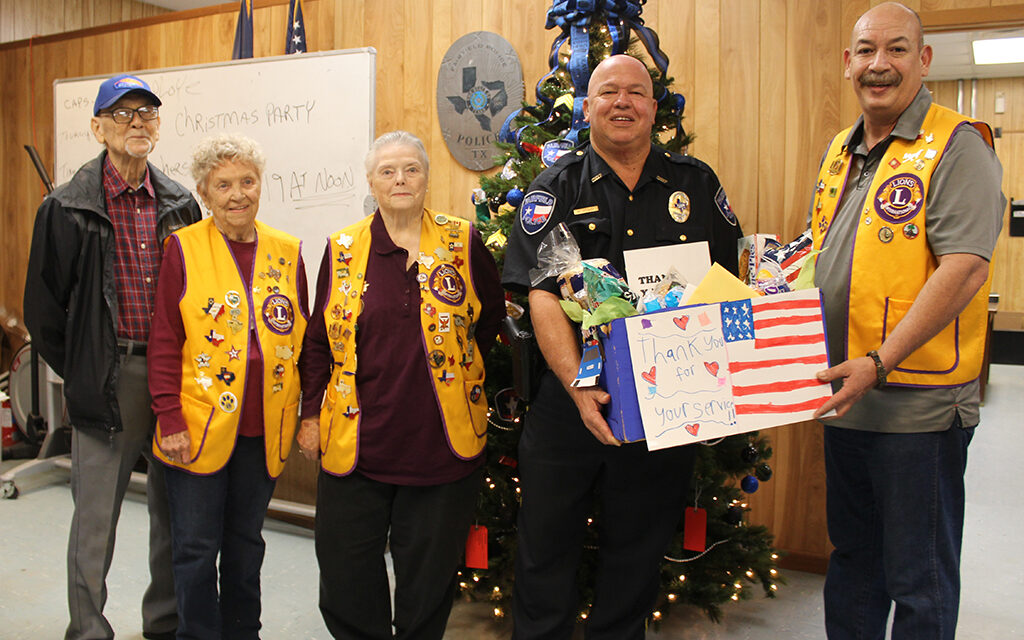 Fairfield Lions Thank A Cop, Help Santa Spread Cheer