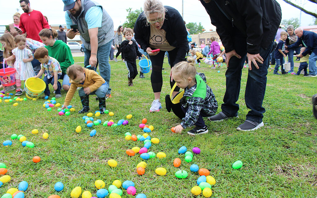 2023 Eggstravaganza Entertains Crowds of Kids