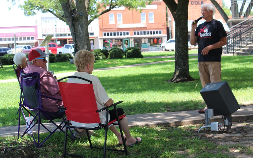 Brown Bag Concert Enjoyed on Courthouse Lawn