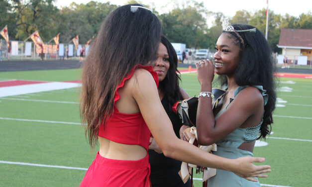 New Queen Reigns at FHS Homecoming