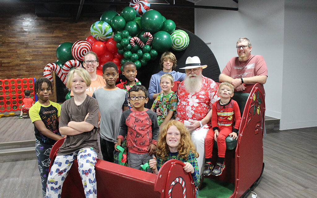 Santa Enjoys September Visits with Children in Fairfield