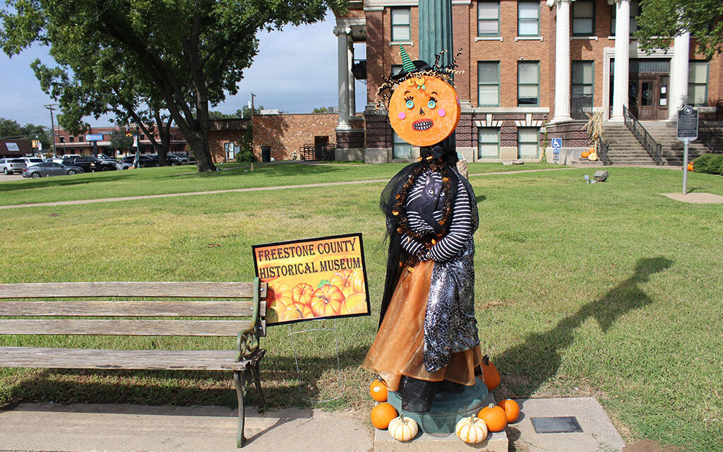 Congratulations to This Year’s Scarecrow Winners!